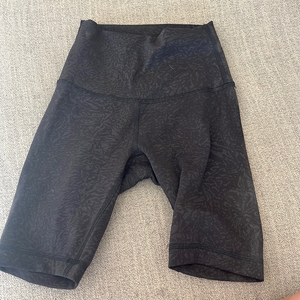 lululemon biker shorts size 0 barely worn